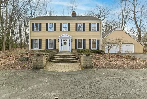 10125 W Kay, Hales Corners, WI 53130