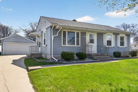 1408 Riverview, Kewaskum, WI 53040