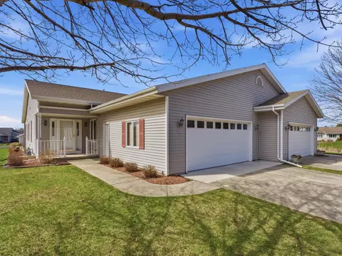 1531 Deer Brk, Two Rivers, WI 54241