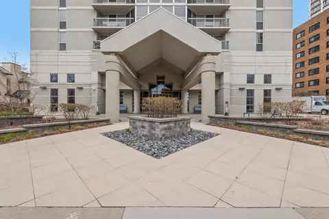1660 N Prospect #2806, Milwaukee, WI 53202