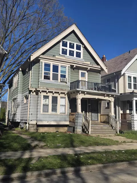 3415 N 24th #3417, Milwaukee, WI 53206