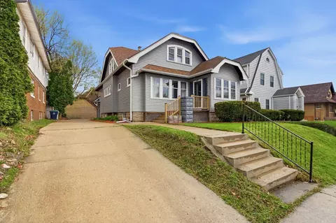 2909 N 55th, Milwaukee, WI 53210