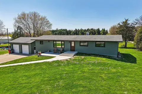 n6297 Christberg Road, Farmington, WI 53038