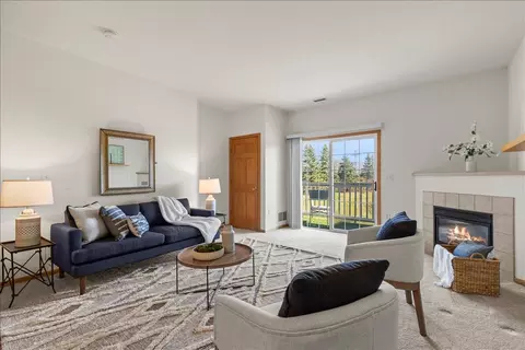 6000 S Buckhorn #211, Cudahy, WI 53110