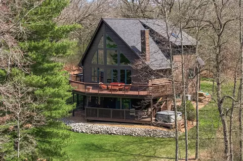 6635 Deerpath, Lake Geneva, WI 53147