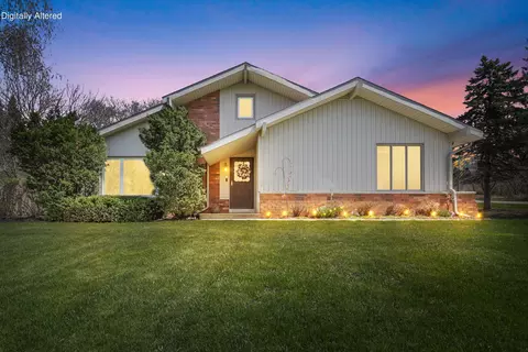 w214n10404 Oak, Germantown, WI 53022