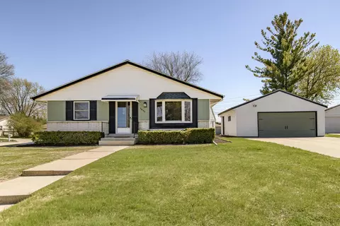 5605 W Bottsford, Greenfield, WI 53220