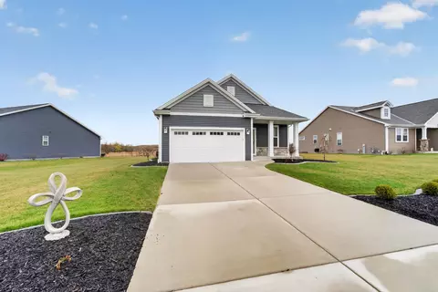 7062 Creekside, Mount Pleasant, WI 53406