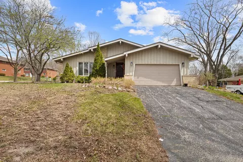 n42w5598 Wilshire, Cedarburg, WI 53012