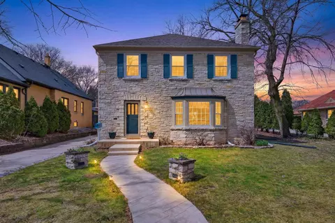 211 N 88th, Wauwatosa, WI 53226