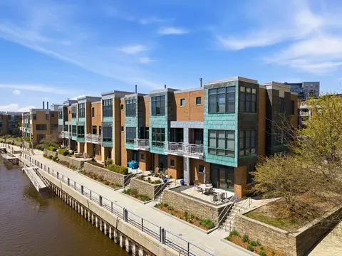 1837 N Riverwalk, Milwaukee, WI 53212