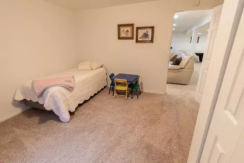 Bedroom - 1404 Willow, Harvard, IL 60033 photo 8 of 8