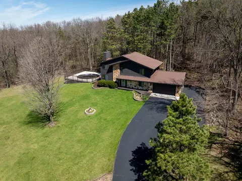 s46w35820 Meadows, Ottawa, WI 53118
