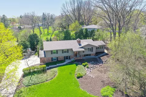 1565 Green Vly, Brookfield, WI 53045