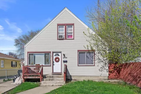 2708 Drexel, Racine, WI 53403