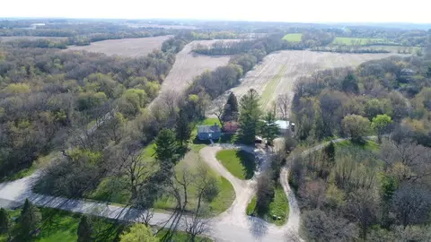 n7221 Mccabe Road, Richmond, WI 53190