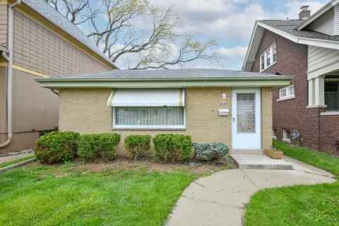 3622 E Armour, Cudahy, WI 53110