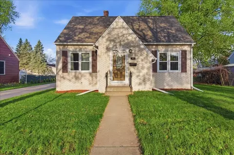 1806 Losey, La Crosse, WI 54601