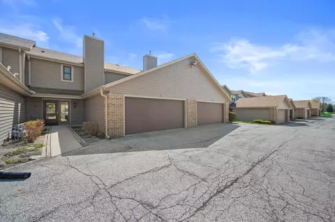 5521 Cambridge #5, Mount Pleasant, WI 53406