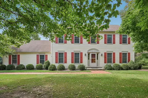 11415 N Lake Shr, Mequon, WI 53092