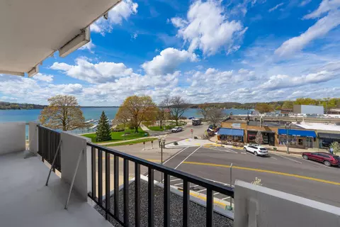 101 Broad #302, Lake Geneva, WI 53147