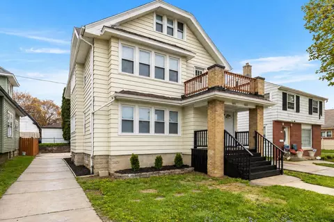 3013 N 57th #3015, Milwaukee, WI 53210