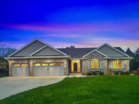 1712 Birch, Janesville, WI 53545