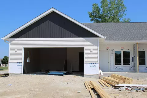 509 Emerald #16, Kewaskum, WI 53040