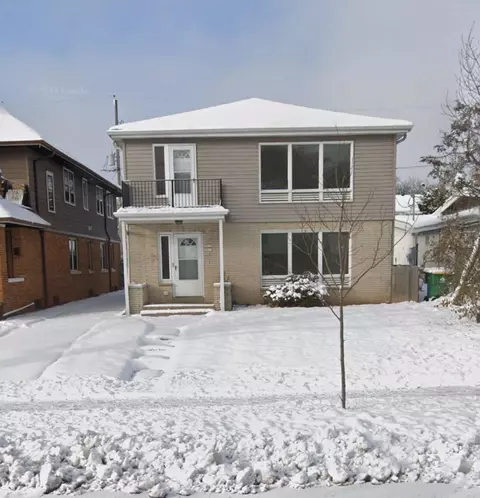 3953 N Downer #3955, Shorewood, WI 53211