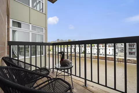 1905 N Water #204, Milwaukee, WI 53202