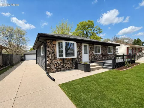 5819 N 81st, Milwaukee, WI 53218