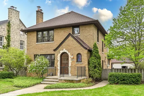 5426 N Diversey, Whitefish Bay, WI 53217