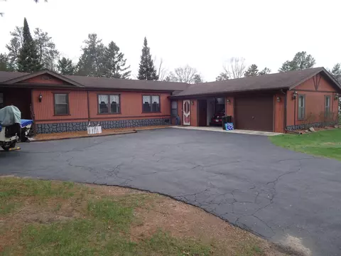 w5643 Buckhorn Drive, New Lisbon, WI 53950