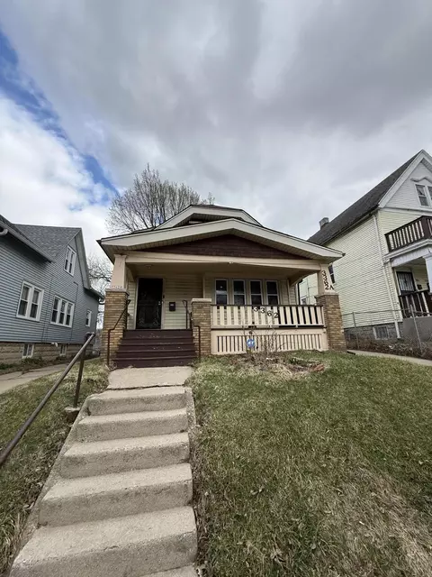 3362 N 2nd, Milwaukee, WI 53212