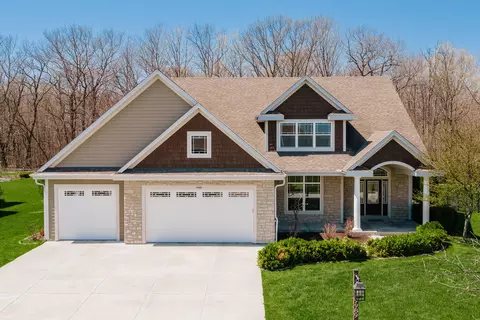 9989 S 31st, Franklin, WI 53132