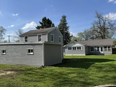 2356 N 2nd, Summit, WI 53066
