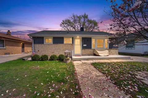3240 S 72nd, Milwaukee, WI 53219