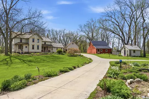 s84w17698 Woods, Muskego, WI 53150