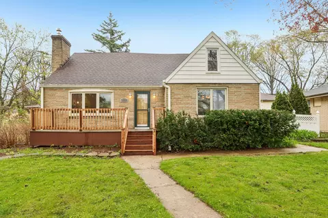 4260 N 93rd, Wauwatosa, WI 53222