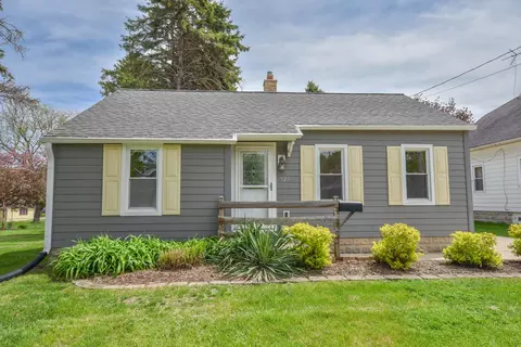927 Genesee, Waukesha, WI 53186