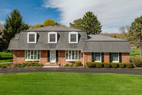 18510 Surrey, Brookfield, WI 53045