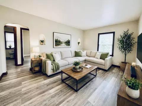 5426 W Morgan, Milwaukee, WI 53220