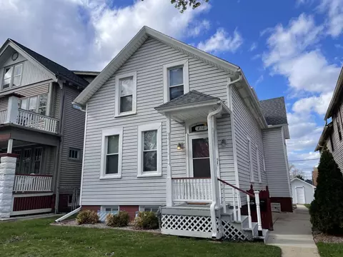 810 E Lincoln, Milwaukee, WI 53207