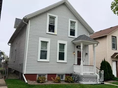 810 E Lincoln, Milwaukee, WI 53207
