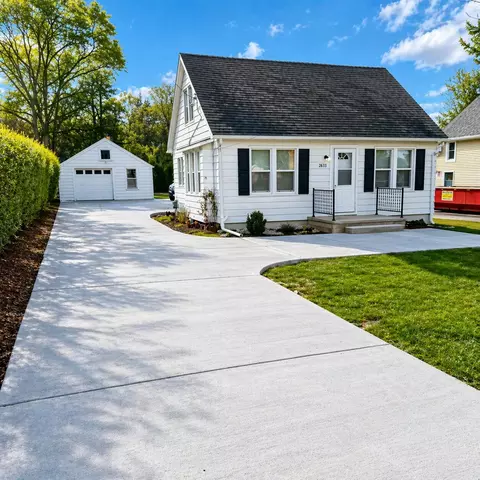 2833 S 128th, New Berlin, WI 53151