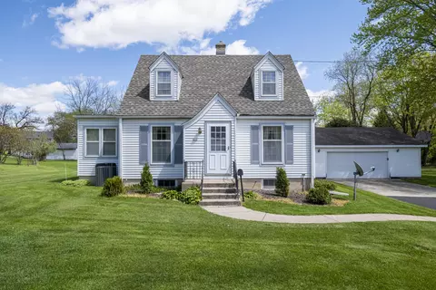 310 Zion, Hartland, WI 53029