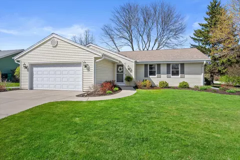 n76w15272 Prairie, Menomonee Falls, WI 53051