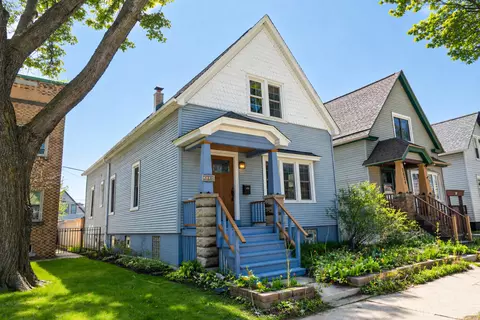 2628 N Pierce, Milwaukee, WI 53212