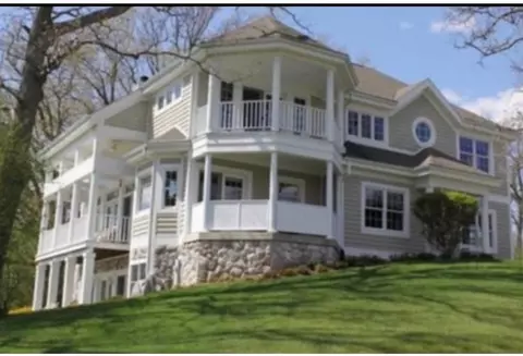 1330 Prestwick #20-58, Geneva, WI 53147