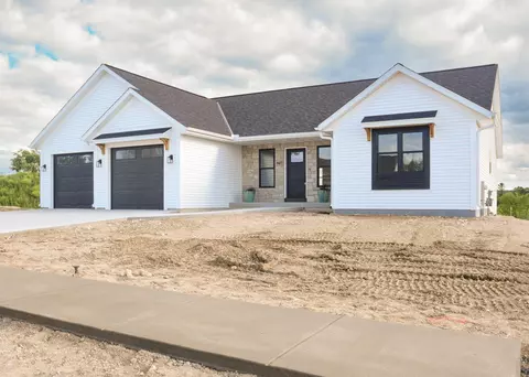 947 Drumlin, Kewaskum, WI 53040